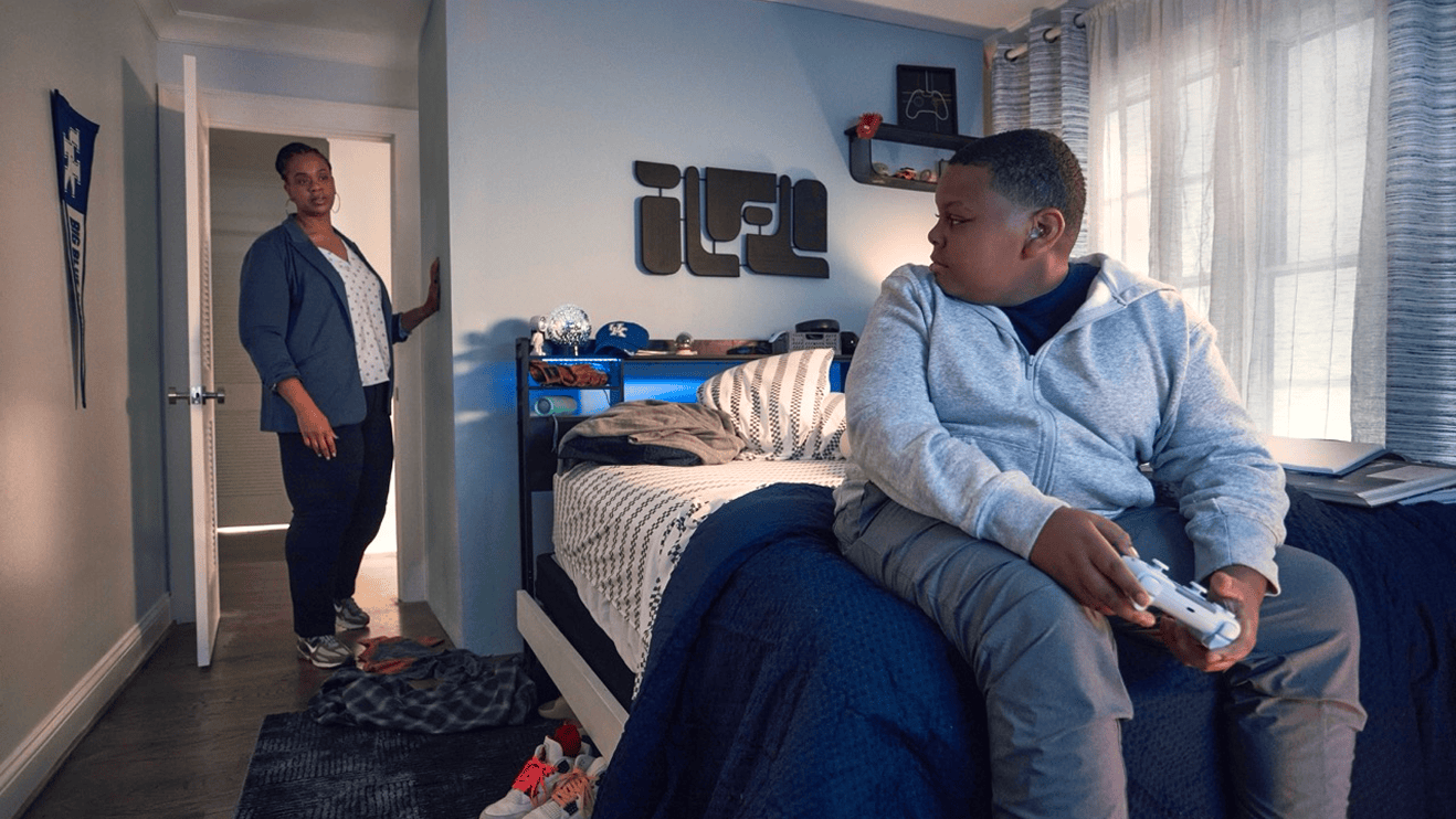 DuJuan with the back of his head and implant visible.